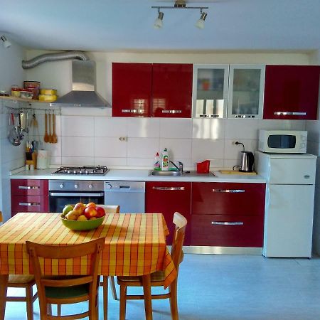 Апартаменты Apartman Nora Хвар Экстерьер фото