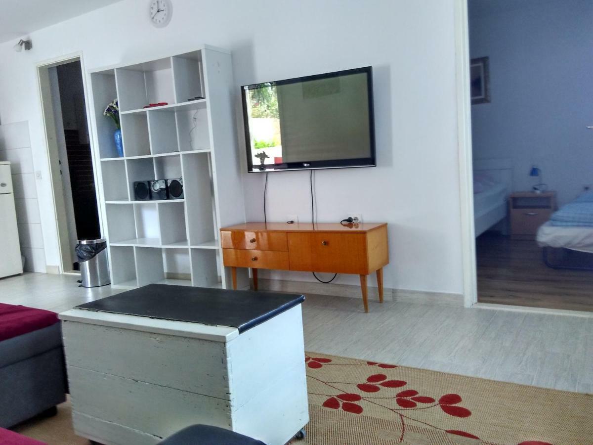 Апартаменты Apartman Nora Хвар Экстерьер фото